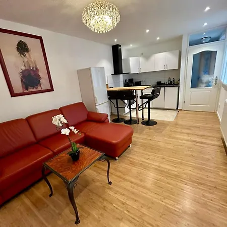 Exklusives Haus, Ruhig Gelegen Im Innenhof, Zentral, Lichtdurchflutet, Karlsruhe Buitenkant foto