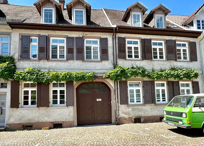 Exklusives Haus, Ruhig Gelegen Im Innenhof, Zentral, Lichtdurchflutet,