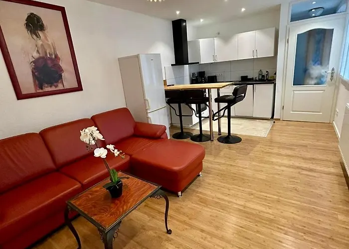 Exklusives Haus, Ruhig Gelegen Im Innenhof, Zentral, Lichtdurchflutet,